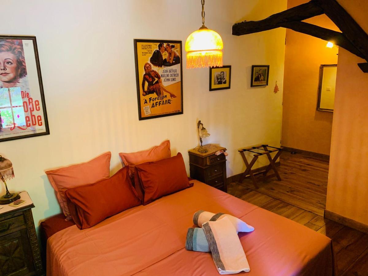 Ferme De Tayac - Charme Avec Pool Hotel Les Eyzies Eksteriør billede