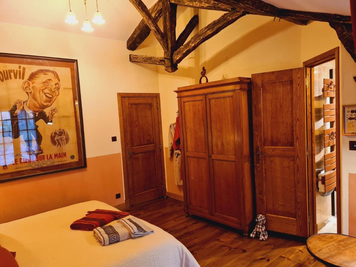 Ferme De Tayac - Charme Avec Pool Hotel Les Eyzies Eksteriør billede
