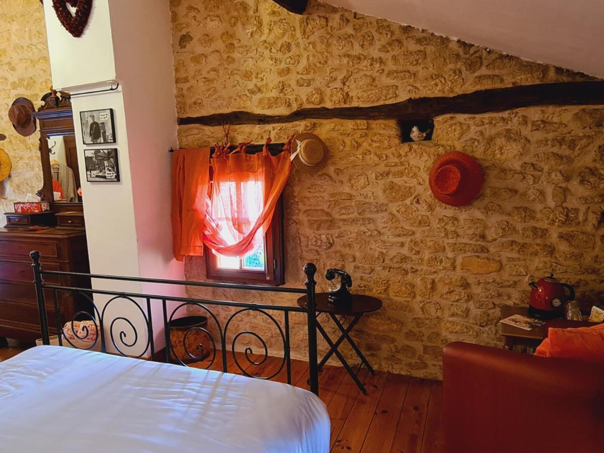 Ferme De Tayac - Charme Avec Pool Hotel Les Eyzies Eksteriør billede
